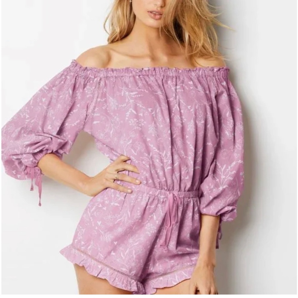 NWOT Victoria’s Secret Lightweight Off The Shoulder Romper lilac floral Medium
